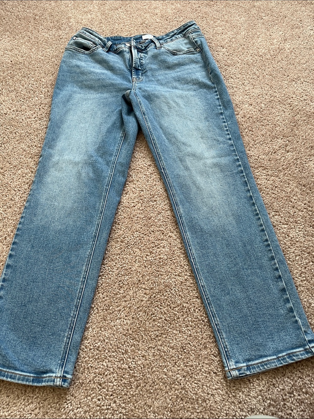 Time and True Women’s Classic Light Blue Straight-Leg Jeans